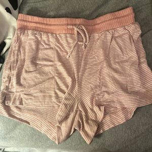 pink shorts